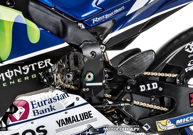 MotoGP: Yamaha YZR-M1 2016 года - в целом, детали двигателя и шасси не сильно отличаются от тех, что были на тестах в Валенсии