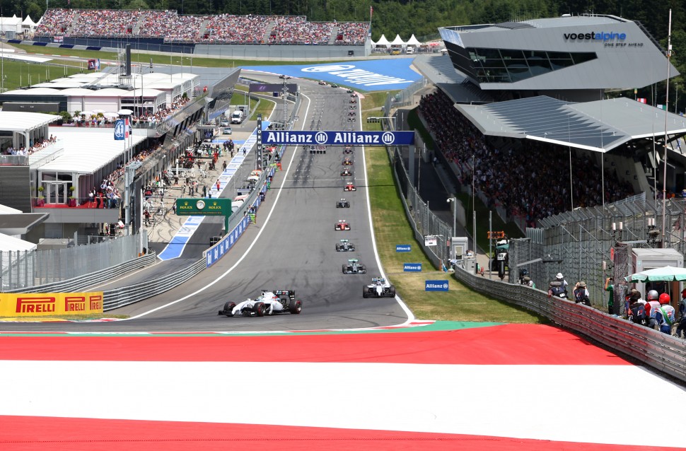 Первый поворот Red Bull Ring: Гран-При Австрии по Формуле-1