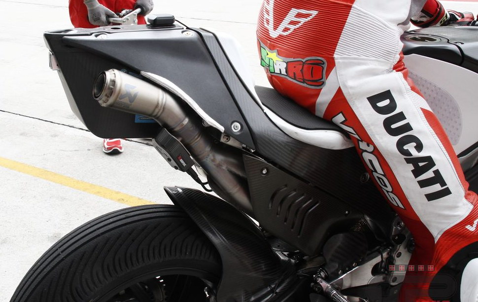 Настоящий Ducati GP17 дебютировал вчера в Сепанге
