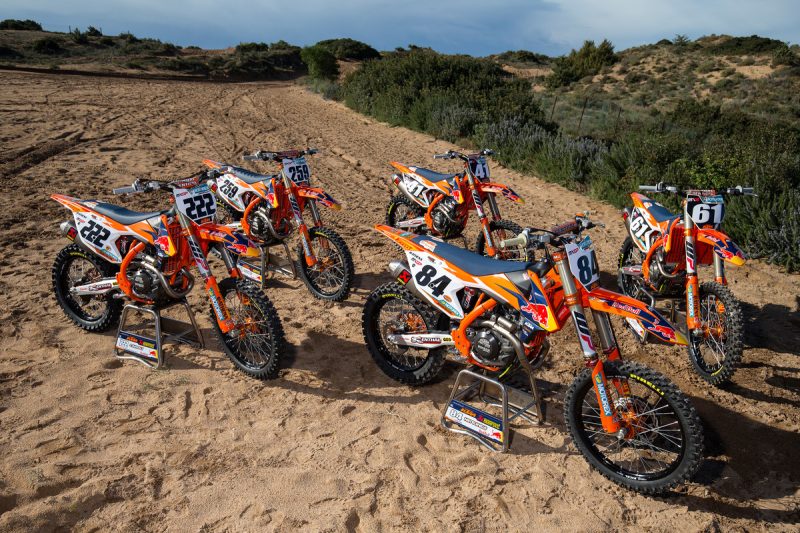 Мотоциклы заводской команды: KTM 450 SX-F и KTM 250 SX-F 2017 Мотоциклы заводской команды: KTM 450 SX-F и KTM 250 SX-F 2017