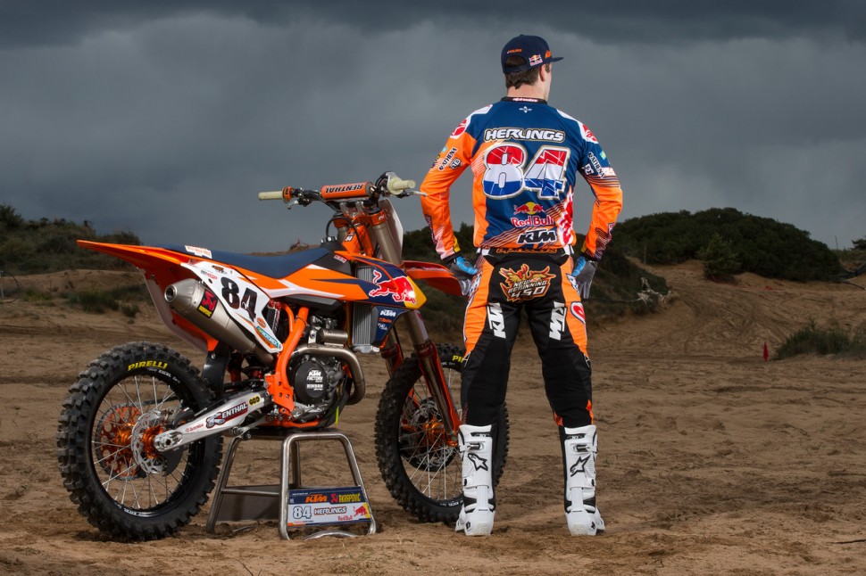 Джефффри Херлингс дебютировал в MXGP через 10 дней после травмы руки Джефффри Херлингс дебютировал в MXGP через 10 дней после травмы руки