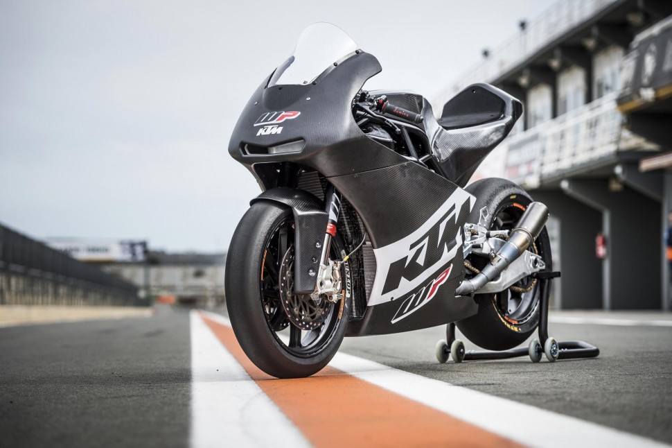 Заводской прототип KTM для Moto2: в пику Honda, во всем!