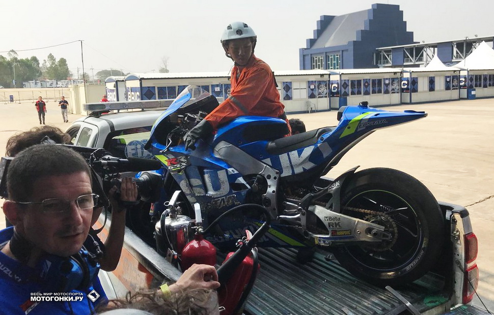 Пара падений Алекса Ринса не изменили позитивного настроя Suzuki Ecstar MotoGP