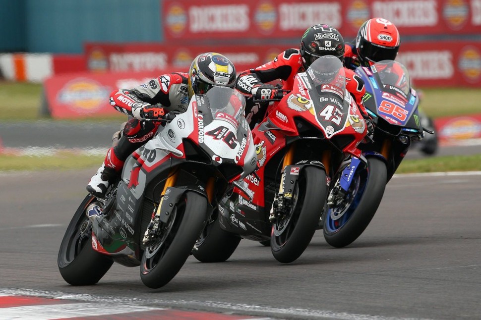 Противостояние Скотта Реддинга с Yamaha и Ducati