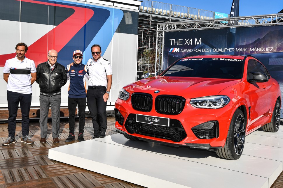 BMW X4 M Competition 2019 - награда за победу в BMW M Award для Марка Маркеса