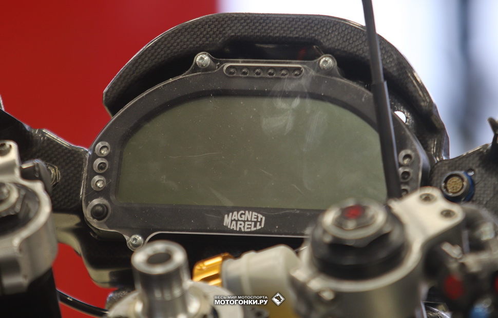 Топовая система телеметрии Magneti Marelli, установленная на Kawasaki ZX-10RR Владимира Леонова, команда SPB Racing Team