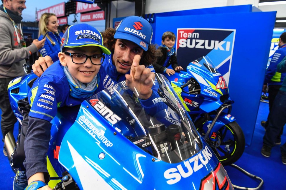 План Suzuki - не покупать дорогих чемпионов MotoGP, а вырастить своих собственных