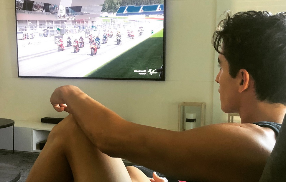 Маркесу предстоит смотреть Гран-При Сан-Марино из дома, как и четыре предыдущих гонки MotoGP