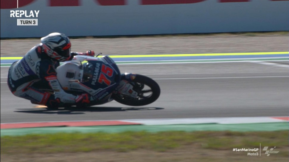 Лидер чемпионата Moto3 - Альберт Аренас выбыл из схватки за круг до финиша