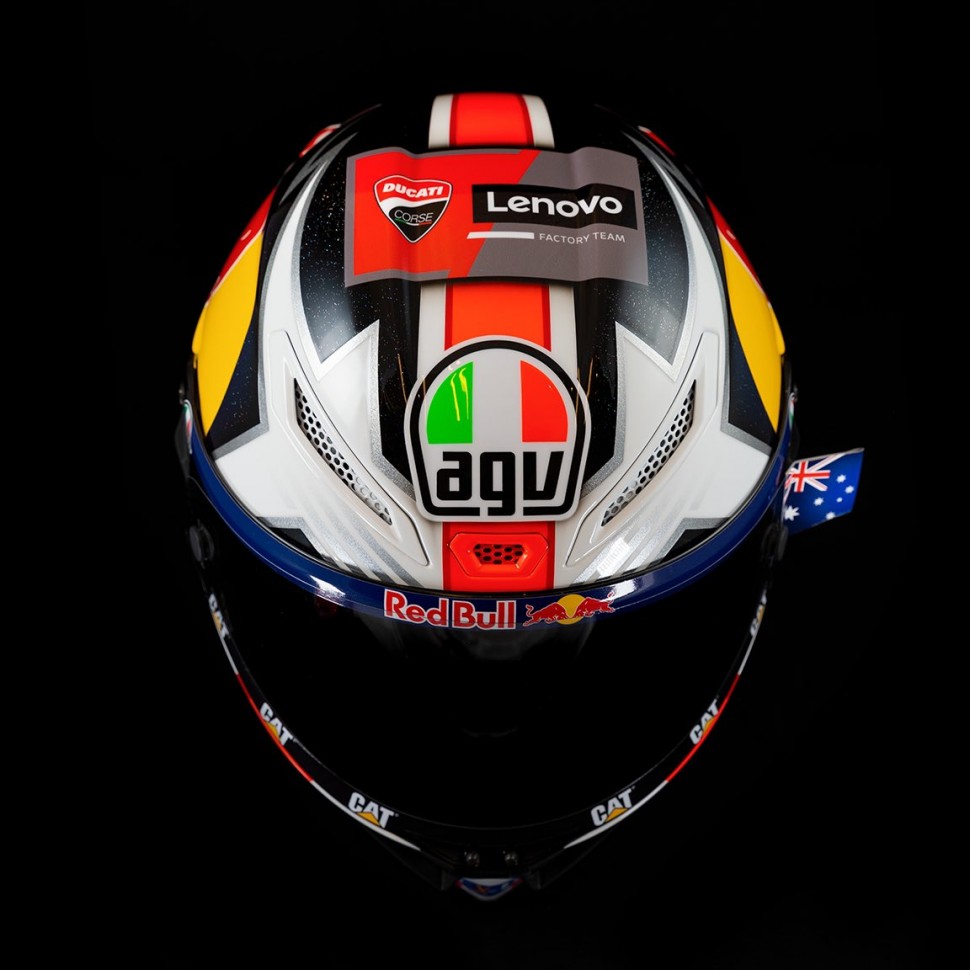 Шлем AGV Pistar GP R Джека Миллера (2021) Шлем AGV Pistar GP R Джека Миллера (2021)