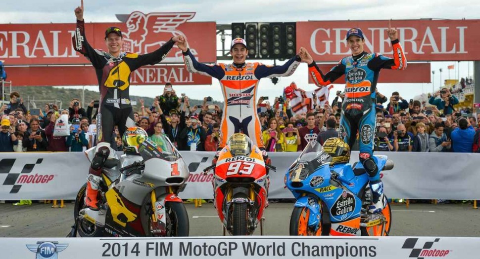 Чемпионы Мото Гран-При 2014 года: Тито Рабат (Moto2), Марк Маркес (MotoGP) и Алекс Маркес (Moto3)