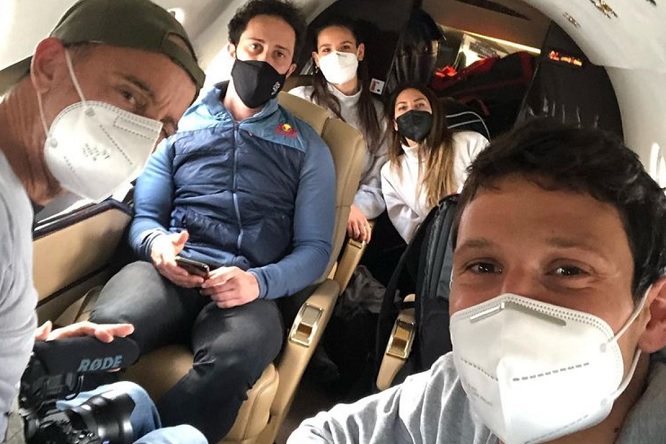 Андреа Довициозо прилетел в Херес-де-ла-Фронтеру на частном самолете с друзьями