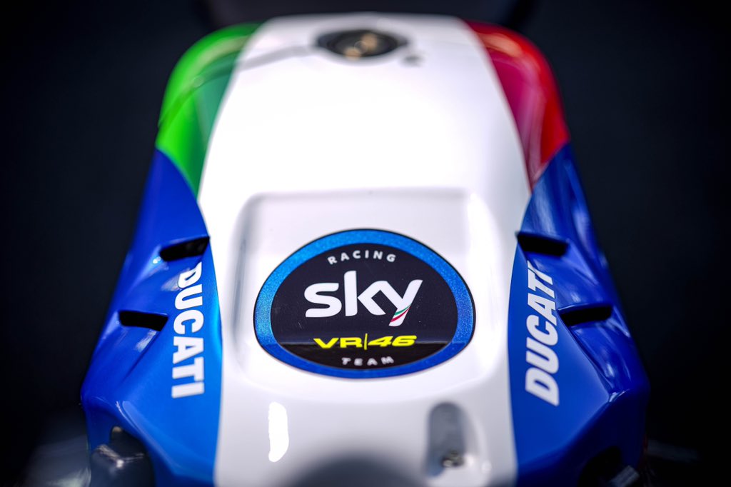 Домашние цвета Sky Racing Team VR46, Муджелло, Гран-При Италии Домашние цвета Sky Racing Team VR46, Муджелло, Гран-При Италии