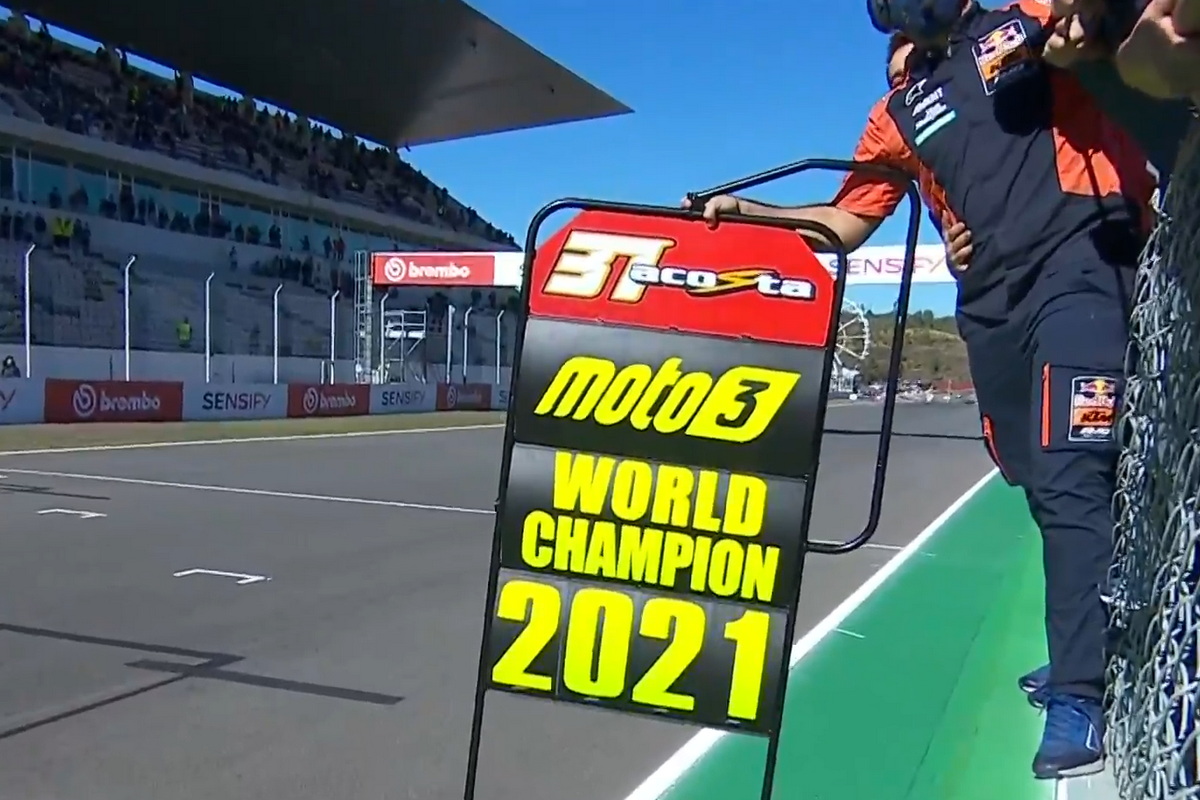 Педро Акоста - чемпион Мото Гран-При в классе Moto3 2021 года