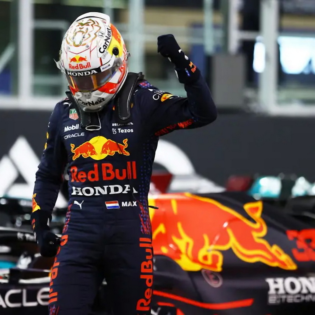 Макс Ферстаппен в 2021 году: 10 поул-позиций и 10 побед в Гран-При + 8 вторых мест