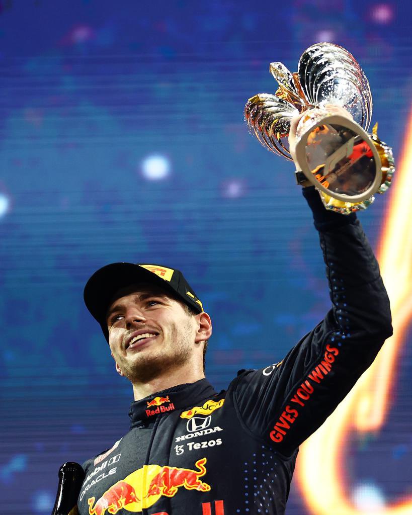 Макс Ферстаппен объявлен чемпионом Формулы-1 2021 года
