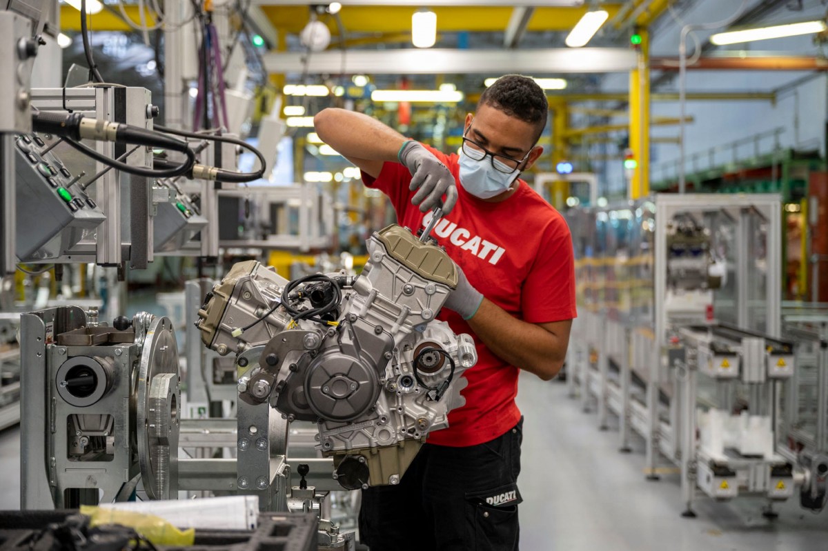 Заводы Ducati работают на полную мощность, несмотря на некоторые перебои в поставках комплектующих