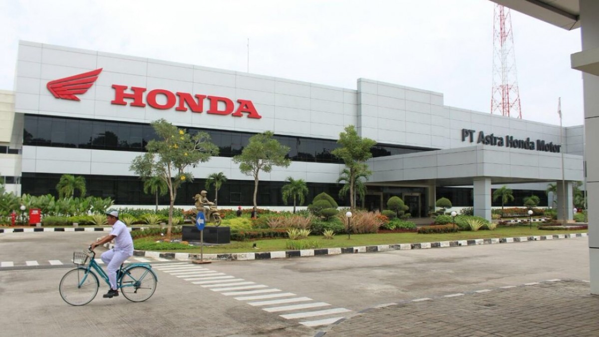 Головное предприятие PT Astra Honda в Cюнтере (Джакарта)