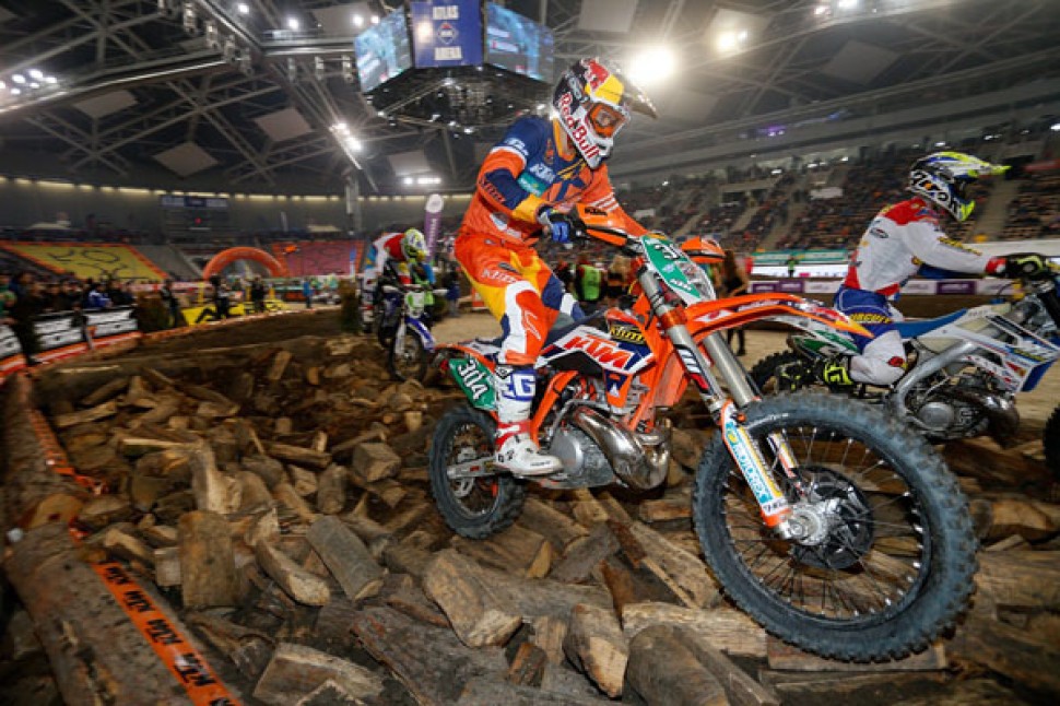 SUPER ENDURO SUPER ENDURO
