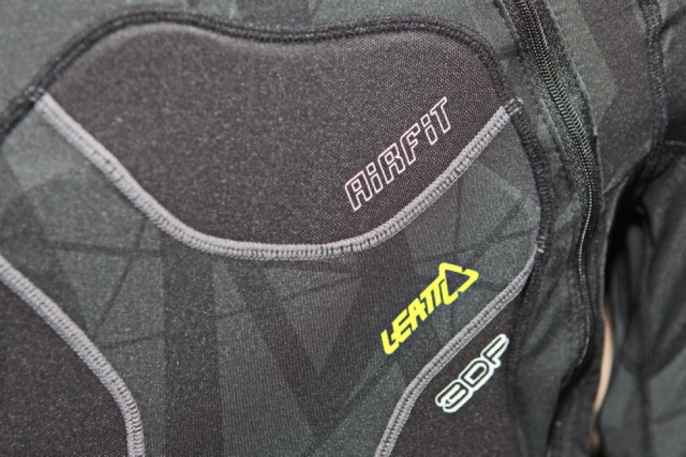 BACK PROTECTOR 3DF