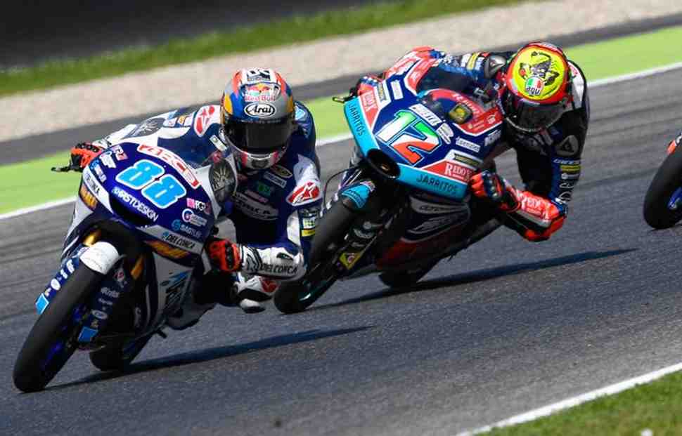 Хорхе Мартин выигрывает DutchTT - Беццекки теряет лидерство в чемпионате Moto3