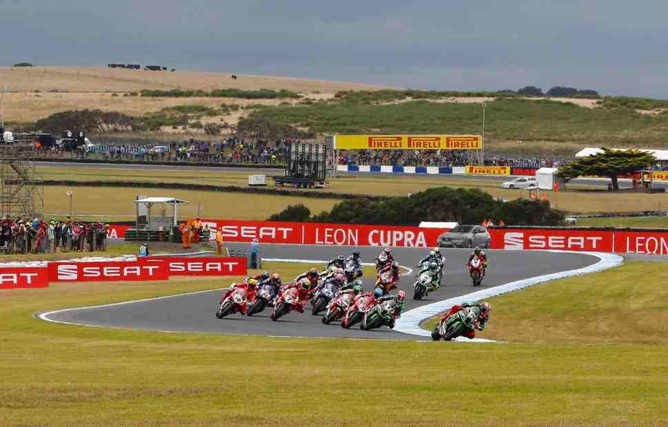 Dorna решила отложить внедрение формата triple-header в World Superbike