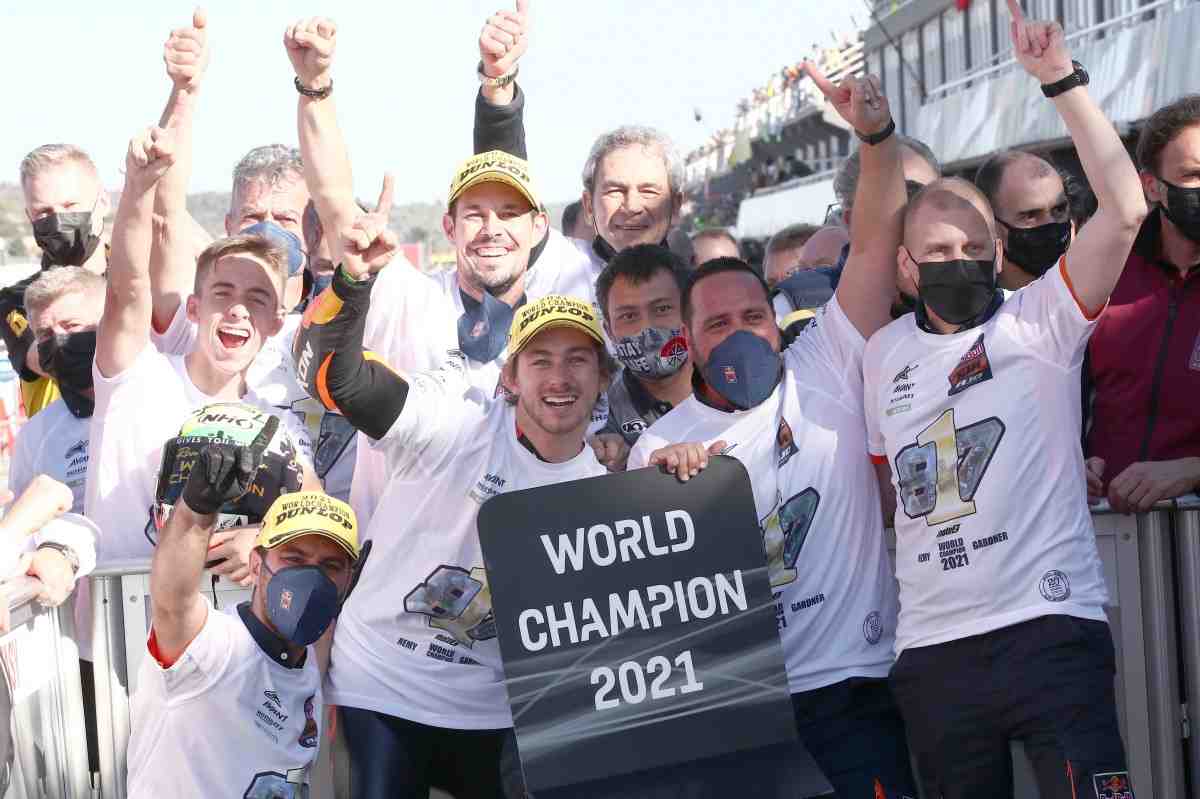 Итоги чемпионата мира по Мото Гран-При 2021 года:  Moto2 - это когда пилот имеет значение