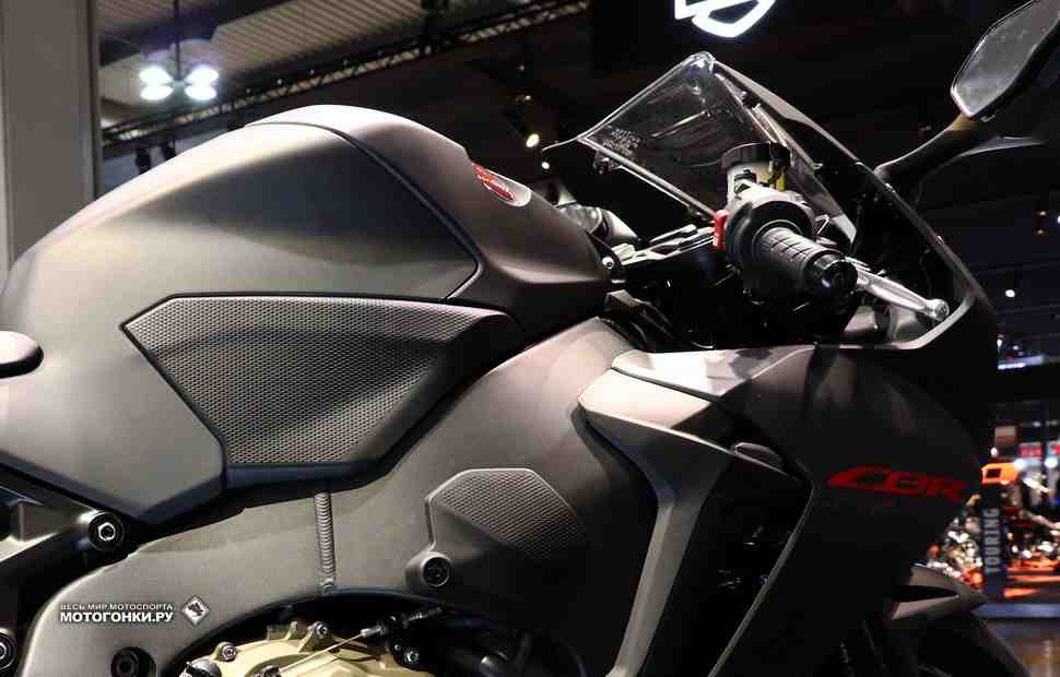 Honda CBR1000RR Fireblade получил еще немного гоночных стратегий из MotoGP