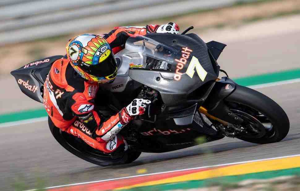 Первые тесты нового сезона WSBK: Джонатан Рэй впереди, Девис раскрывает потенциал Ducati V4 Первые тесты нового сезона WSBK: Джонатан Рэй впереди, Девис раскрывает потенциал Ducati V4