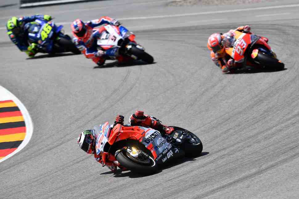 MotoGP: Лоренцо нарушил баланс, пытаясь нащупать держак