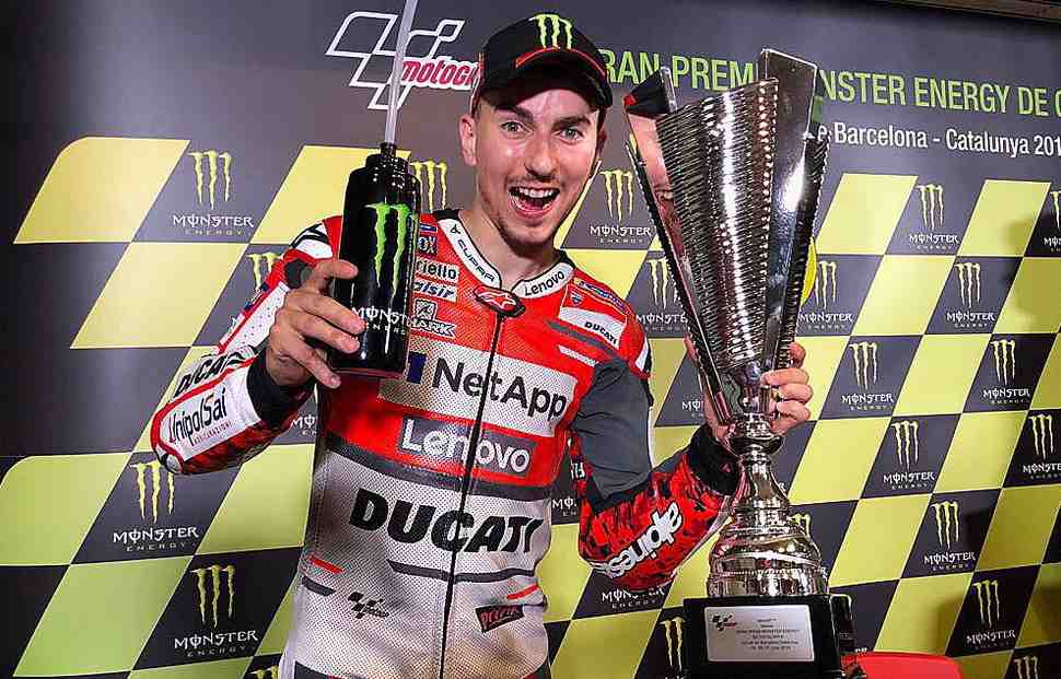 Лоренцо обогнал Довициозо в чемпионате MotoGP
