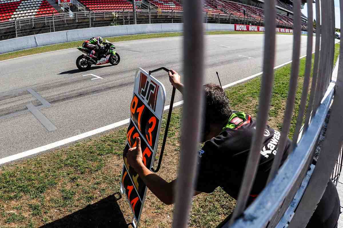 Первый день CatalanWorldSBK: Рэй-Разгатлиоглу - 1:1
