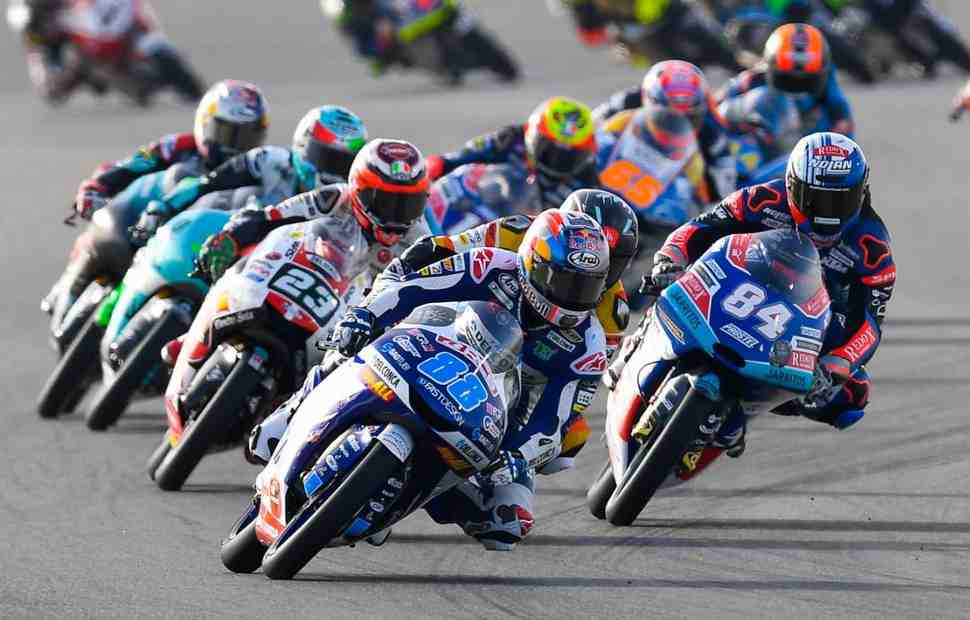 Honda открывает счет победам в Мото Гран-При 2018