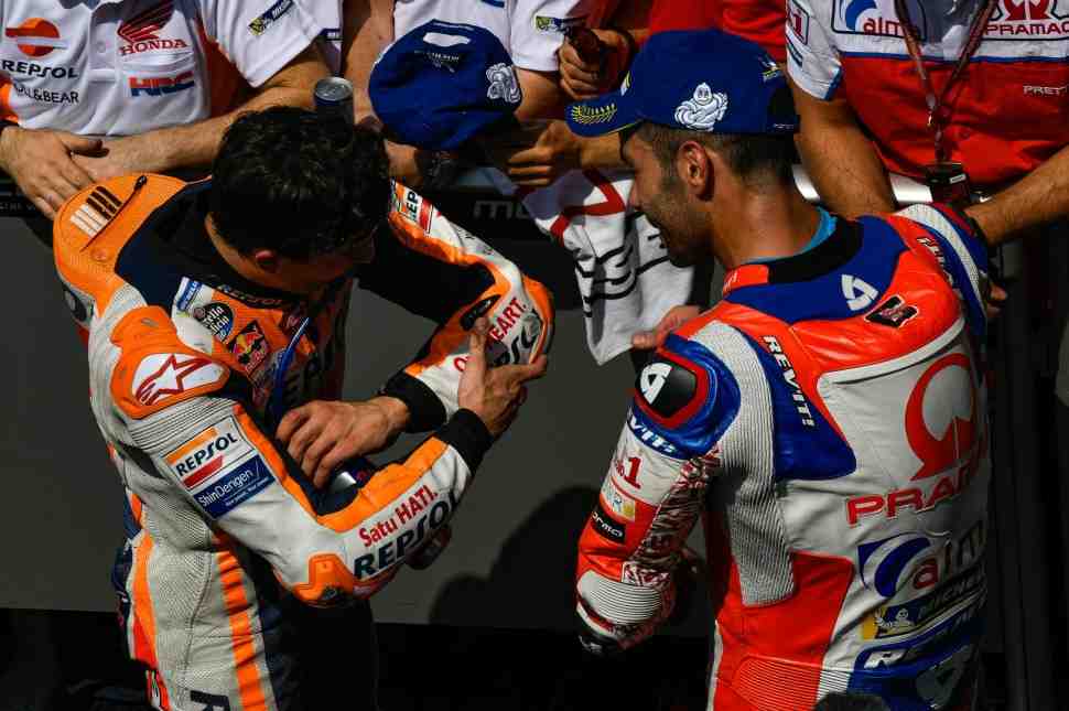 MotoGP: Маркес - Болид Формулы-1 не спасти локтем и коленкой!