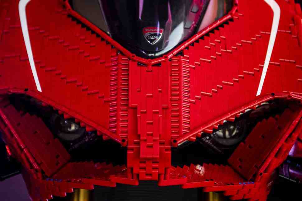Дорогая, я собрал Ducati V4 R!