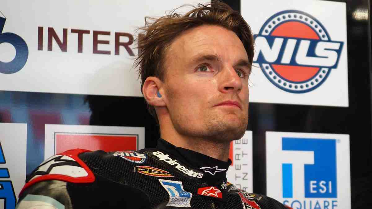 Чаз Девис сломал ребра в утренней аварии на BarcelonaWorldSBK