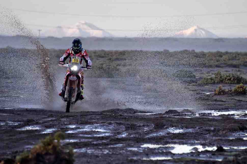 Дакар-2017: Honda выигрывает марафон, но KTM - главный претендент на победу