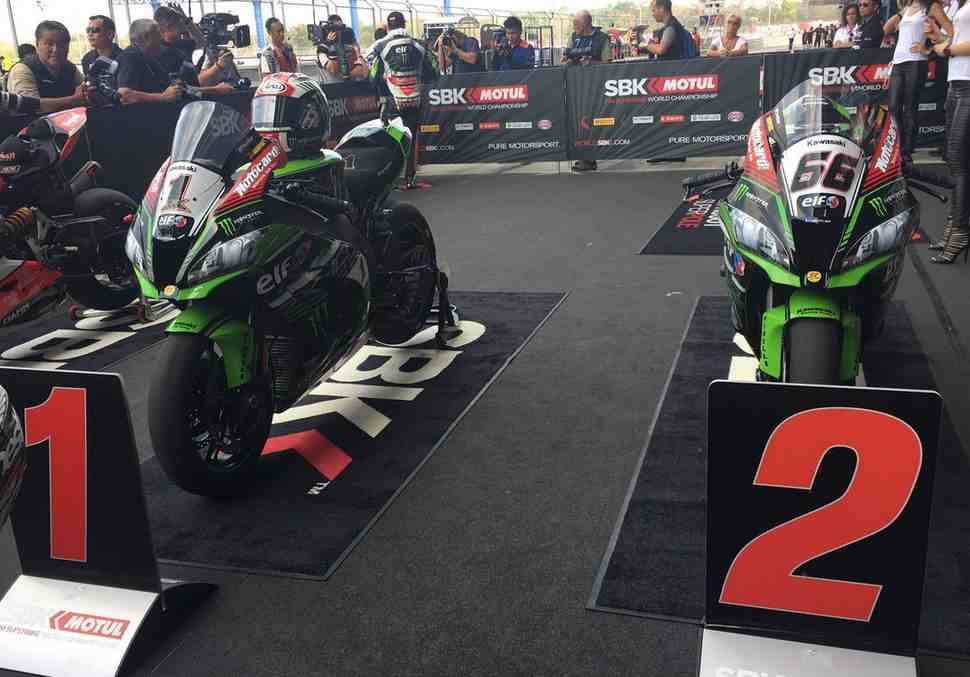 WSBK: Джонатан Рэй вырвал поул-позицию в Тайланде у Тома Сайкса
