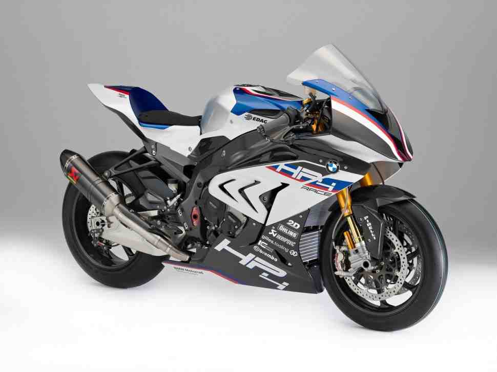 Ограниченная редакция BMW HP4 RACE пошла в серию