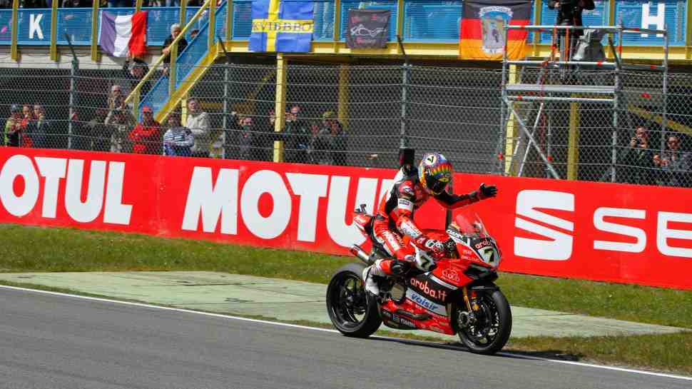 WSBK: Ducati принесла извинения Чазу Девису за поломку мотоцикла в Ассене
