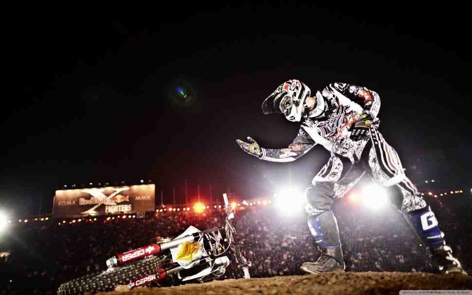 Red Bull X-fighters дает возможность россиянам вступить в серию: голосуйте за них!