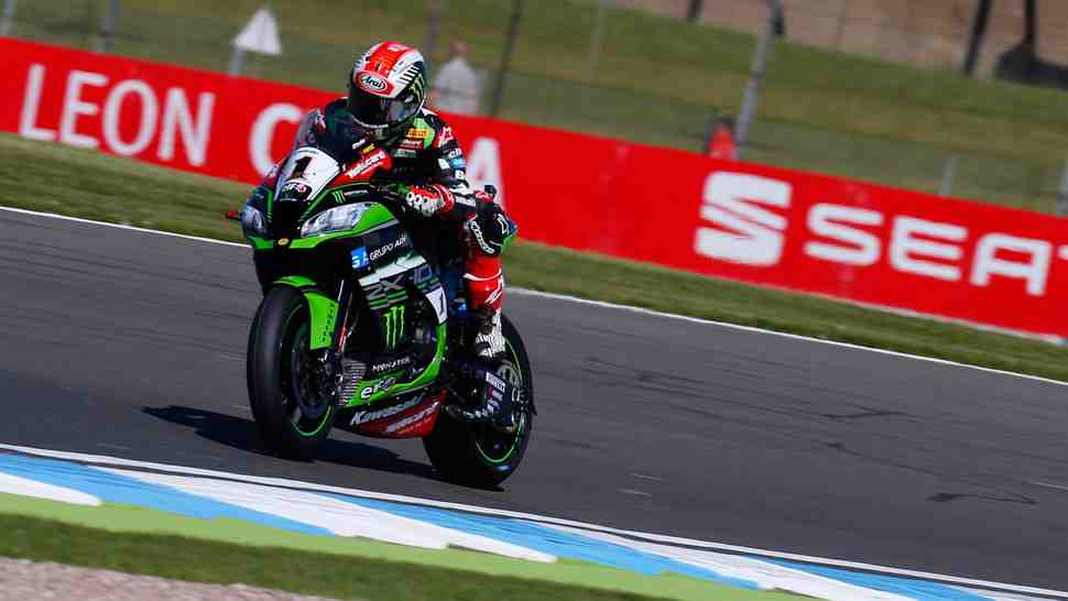 WSBK: Результаты пятницы в Donington Park