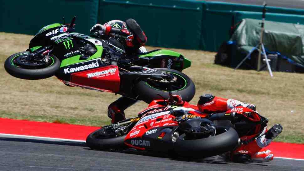 WSBK: Видео - Крутая авария Чаза Девиса и Джонатана Рэя в Misano World Circuit