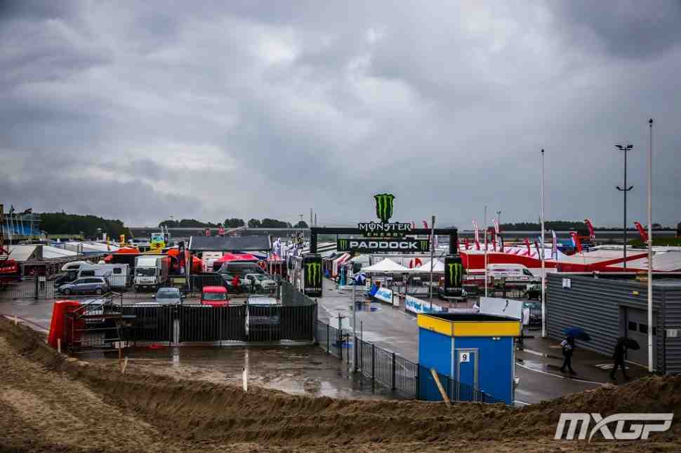 Мотокросс: видео квалификаций Гран-При Нидерландов MXGP/MX2 - Ассен