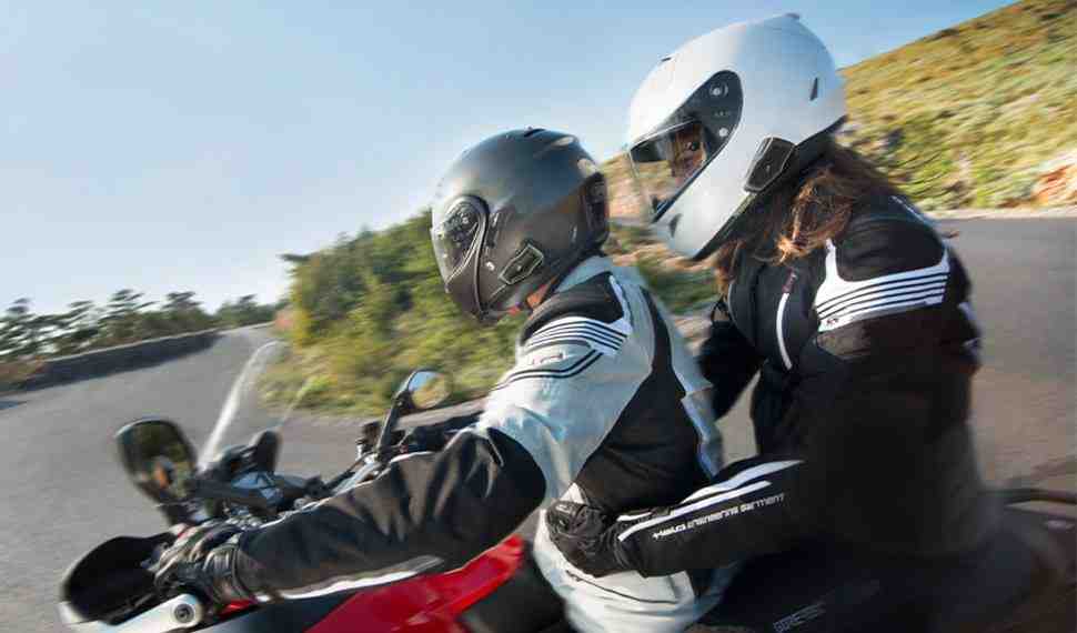 Байк Ленд: Установка любой гарнитуры Scala Rider в подарок!