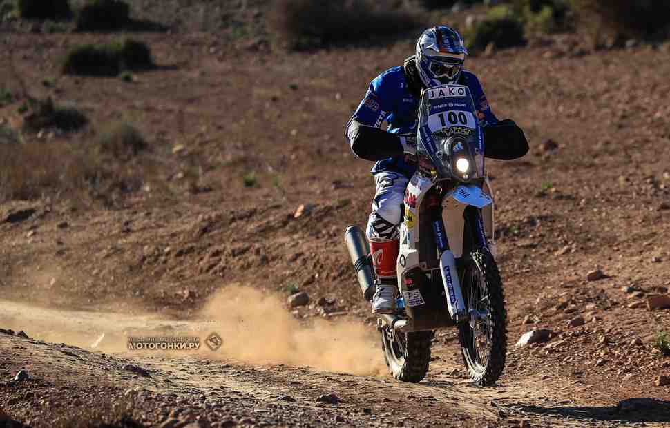 Africa Eco Race СУ4: Васильев доминирует, Уллевальсеттер выбывает