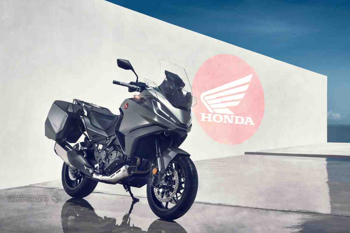 Новый спортивно-туристический мотоцикл Honda NT1100 (2022): все подробности и фото