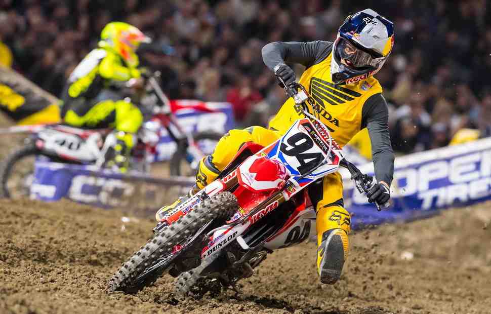 Карьеру звезды MXGP и AMA Supercross Кена Рокцена хотят спасти: поможет переход в MotoGP?