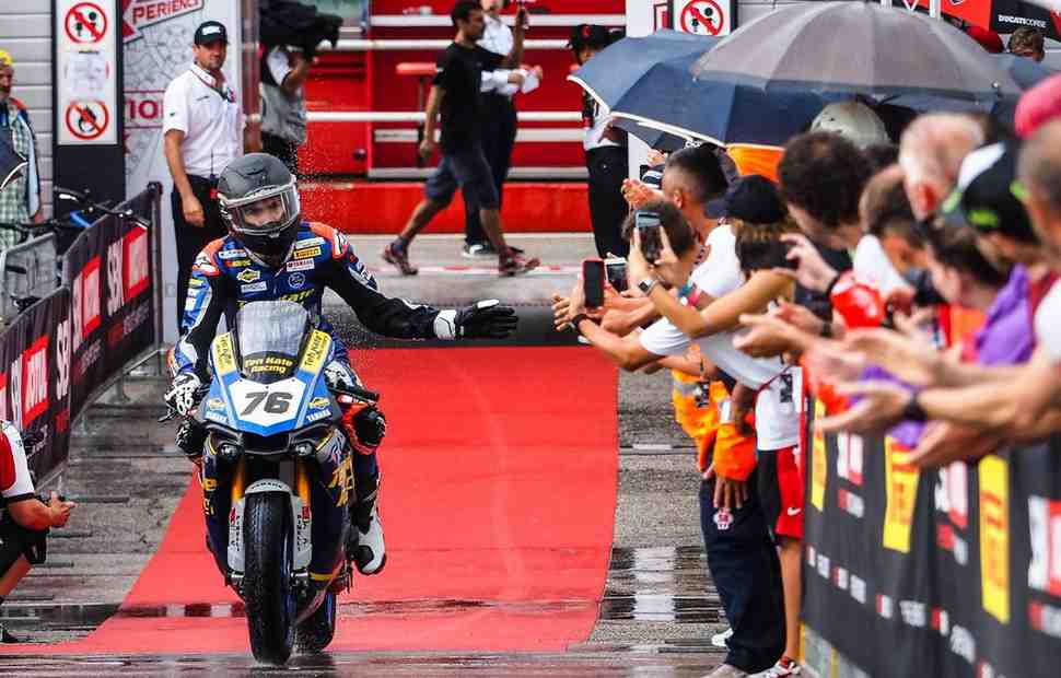 MisanoWorldSBK: Лорис Баз и Ten Kate Racing- сильнейшие Yamaha в Мизано!