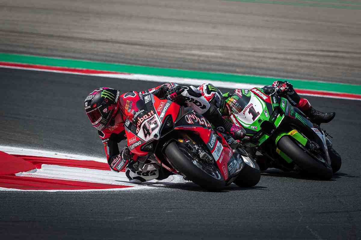 Рэй не смог догнать Реддинга в Superpole Race NavarraWorldSBK